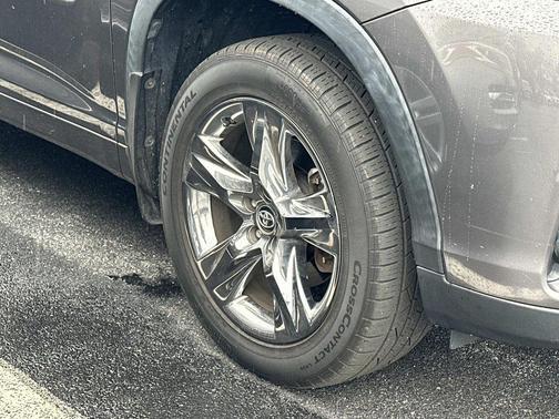 2019 Toyota Highlander Limited Platinum