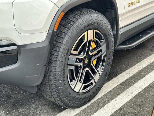 2023 Rivian R1S Launch Edition