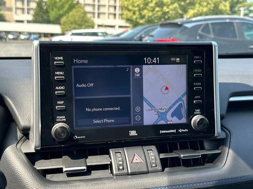 2020 Toyota RAV4 Hybrid SE