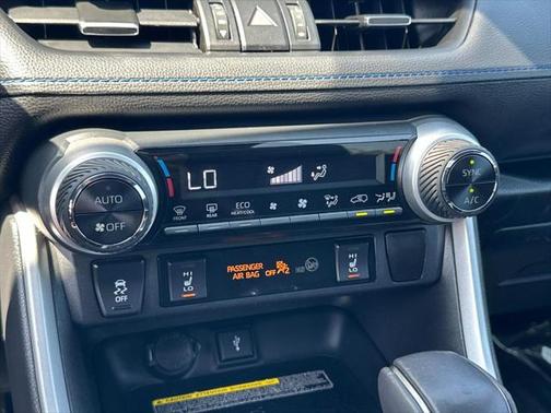 2020 Toyota RAV4 Hybrid SE