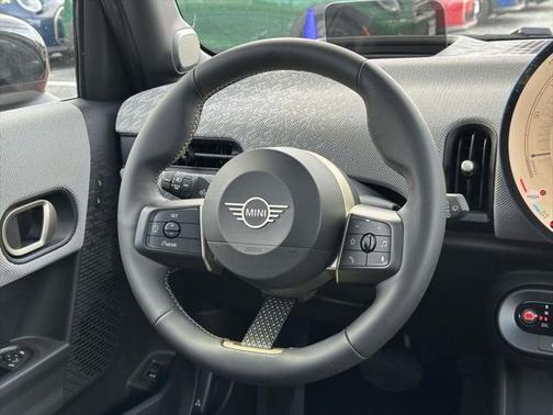 2025 MINI Hardtop Cooper