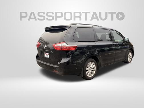 2015 Toyota Sienna XLE