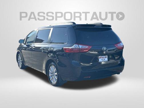 2015 Toyota Sienna XLE
