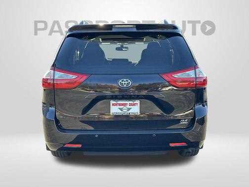 2015 Toyota Sienna XLE