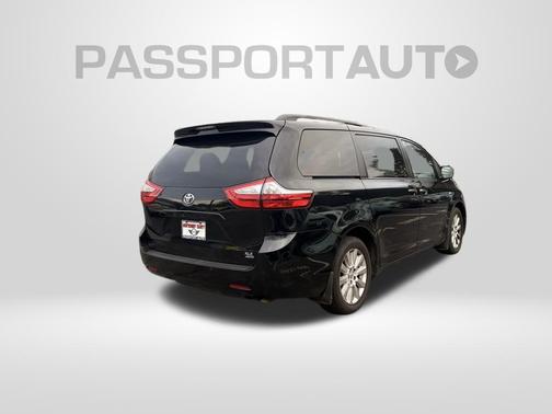 2016 Toyota Sienna XLE