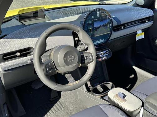 2025 MINI Hardtop Cooper