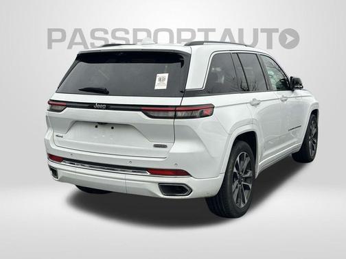 2022 Jeep Grand Cherokee Overland