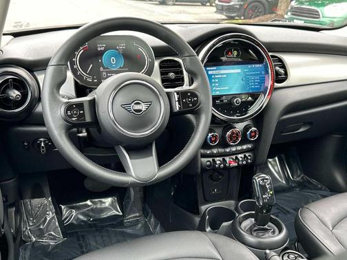 2023 MINI Hardtop Cooper