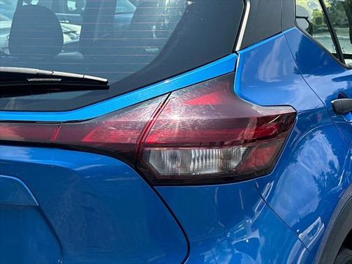 2021 Nissan Kicks S