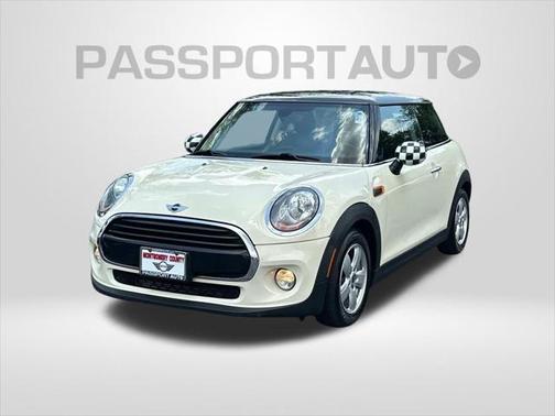 2017 MINI Hardtop Cooper