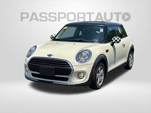 2017 MINI Hardtop Cooper