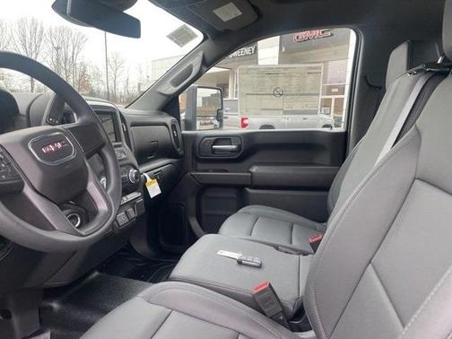 2025 GMC Sierra 2500 Pro