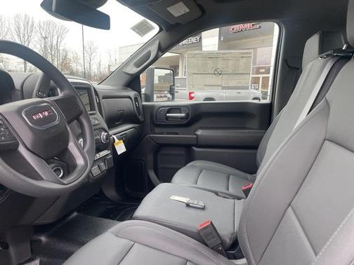 2025 GMC Sierra 2500 Pro