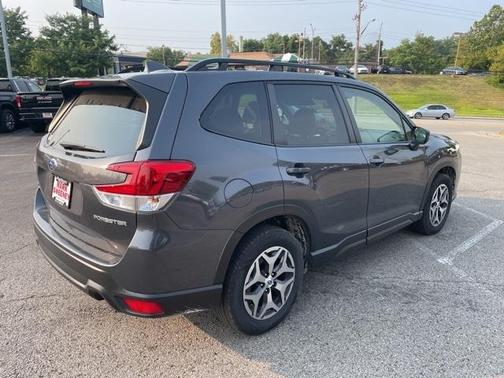 2022 Subaru Forester Premium