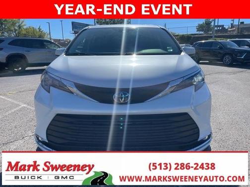 2024 Toyota Sienna XLE