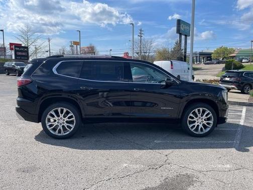 2025 GMC Acadia Denali