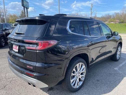 2025 GMC Acadia Denali