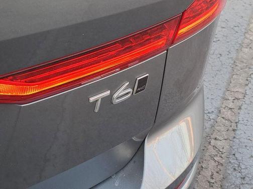 2019 Volvo XC60 T6 Momentum
