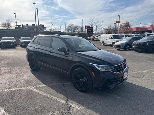2023 Volkswagen Tiguan 2.0T SE R-Line Black