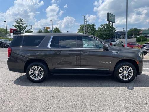2021 GMC Yukon XL SLT
