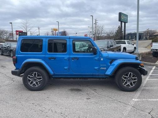 2024 Jeep Wrangler Sahara