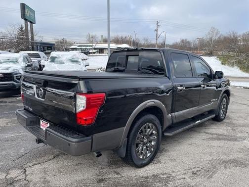 2017 Nissan Titan Platinum Reserve