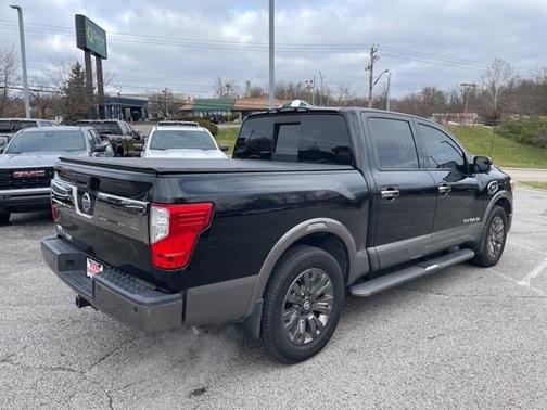 2017 Nissan Titan Platinum Reserve