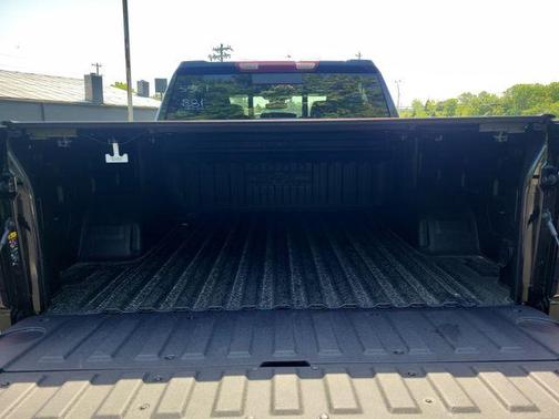 Onyx Black 2026 GMC Sierra 1500 SLT
