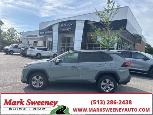 2022 Toyota RAV4 XLE