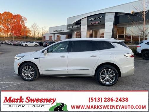 2022 Buick Enclave Essence