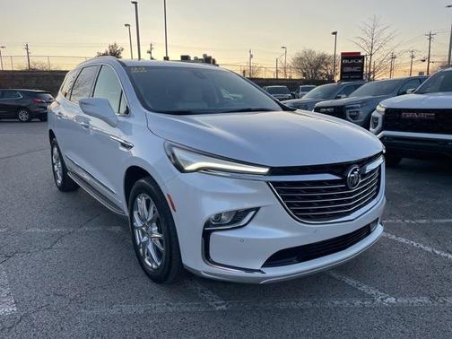 2022 Buick Enclave Essence