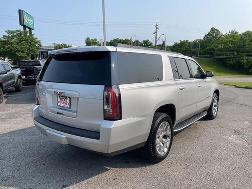 2017 GMC Yukon XL SLT