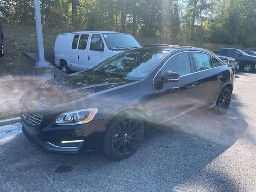 2017 Volvo S60 T5 Inscription Platinum