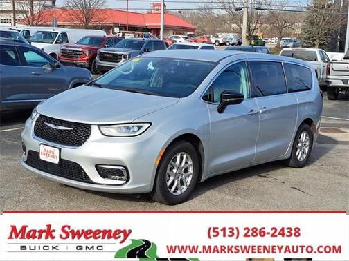 2024 Chrysler Pacifica Touring-L