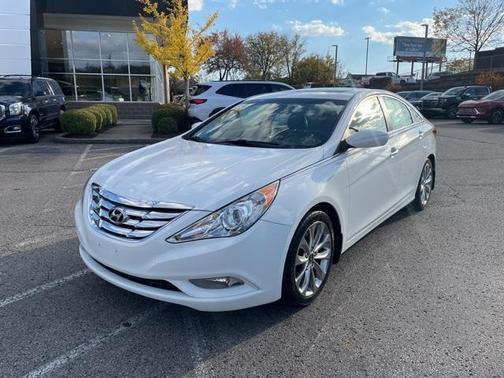 2013 Hyundai SONATA SE