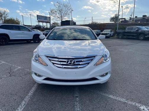 2013 Hyundai SONATA SE