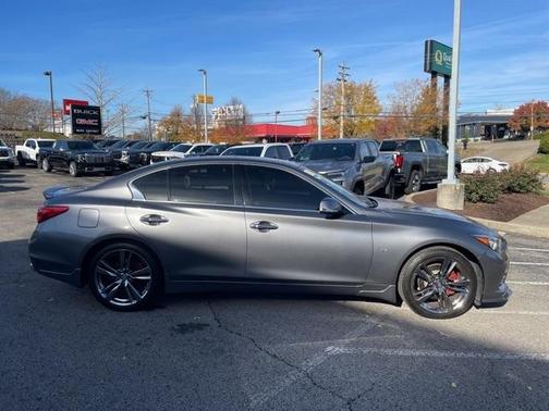 2015 INFINITI Q50 Premium