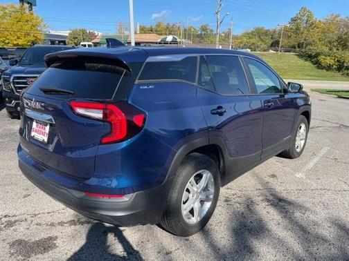 2023 GMC Terrain SLE