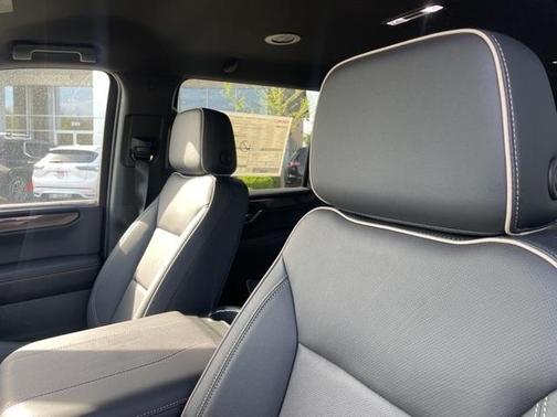 2025 GMC Yukon XL Elevation