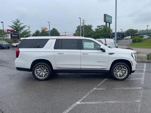 2025 GMC Yukon XL Denali