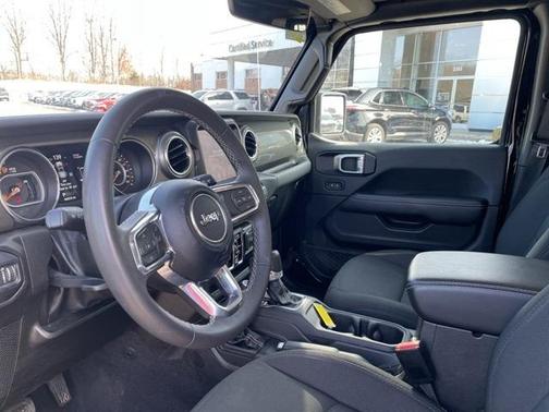 2023 Jeep Gladiator Overland