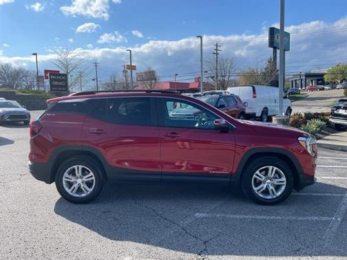2022 GMC Terrain SLE
