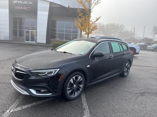 2019 Buick Regal TourX Essence