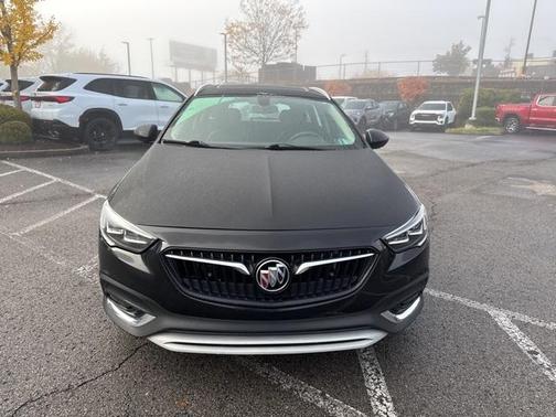 2019 Buick Regal TourX Essence