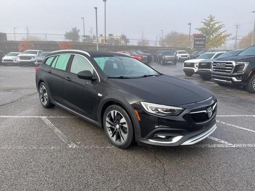2019 Buick Regal TourX Essence