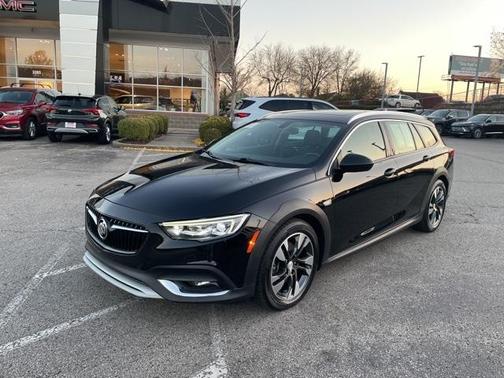 2019 Buick Regal TourX Essence