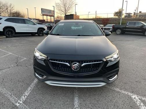 2019 Buick Regal TourX Essence