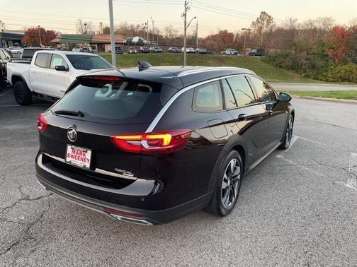 2019 Buick Regal TourX Essence