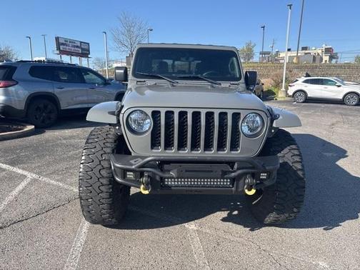 2021 Jeep Gladiator Overland