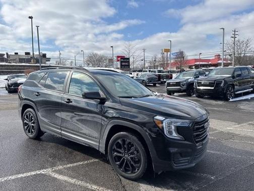 2022 GMC Terrain SLE